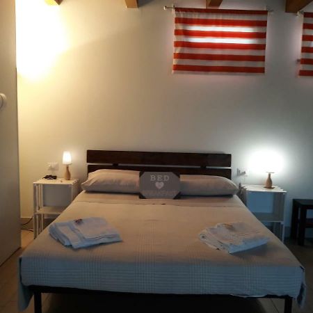 La Casa Di Emma Panzió Rozzano Kültér fotó