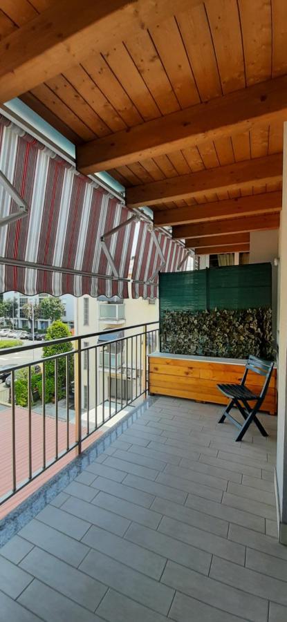 La Casa Di Emma Panzió Rozzano Kültér fotó